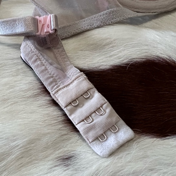 Victoria’s Secret Nude Lace Push Up Bra - Picture 9 of 11